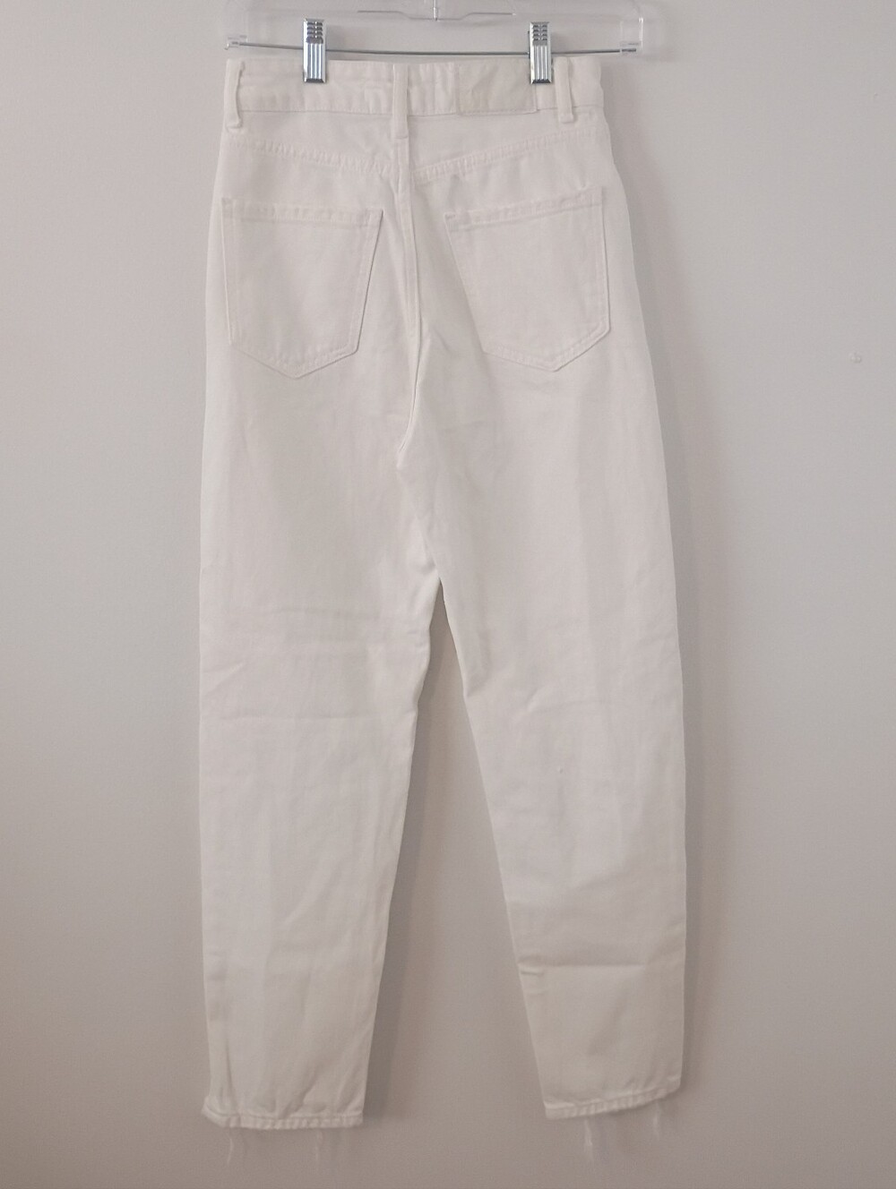 Zara White Distressed Ripped Mom Jeans - Picture 6 of 6